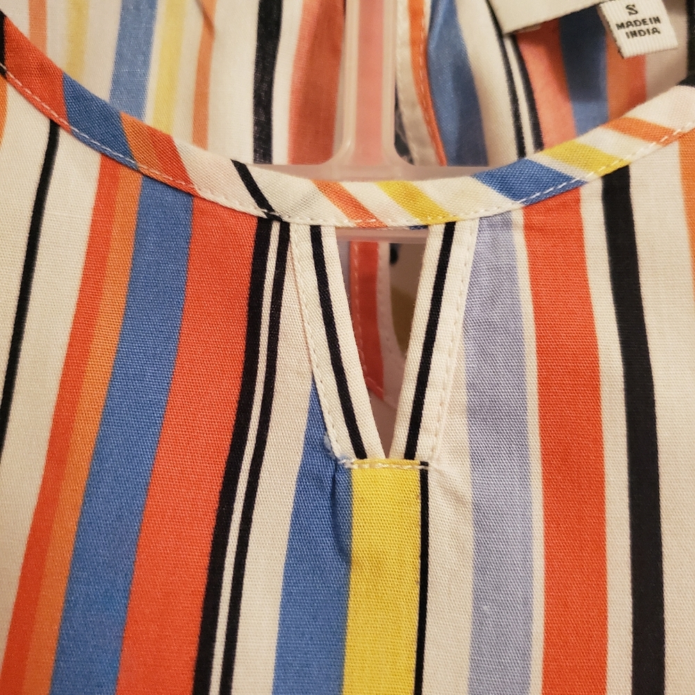 Girl top (sz small) - Picture 5 of 8